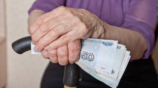 Пенсионер из Сыктывкара возместил 475 тысяч рублей после обмана